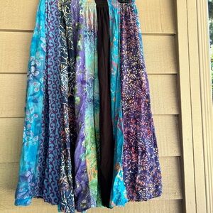 Spirit of Oregon skirt Batik panels 28” length elastic waist. Sz M